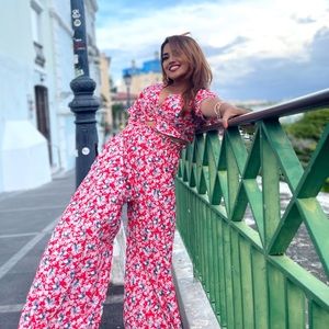 Allover Floral Twist Top & Wide Leg Pants